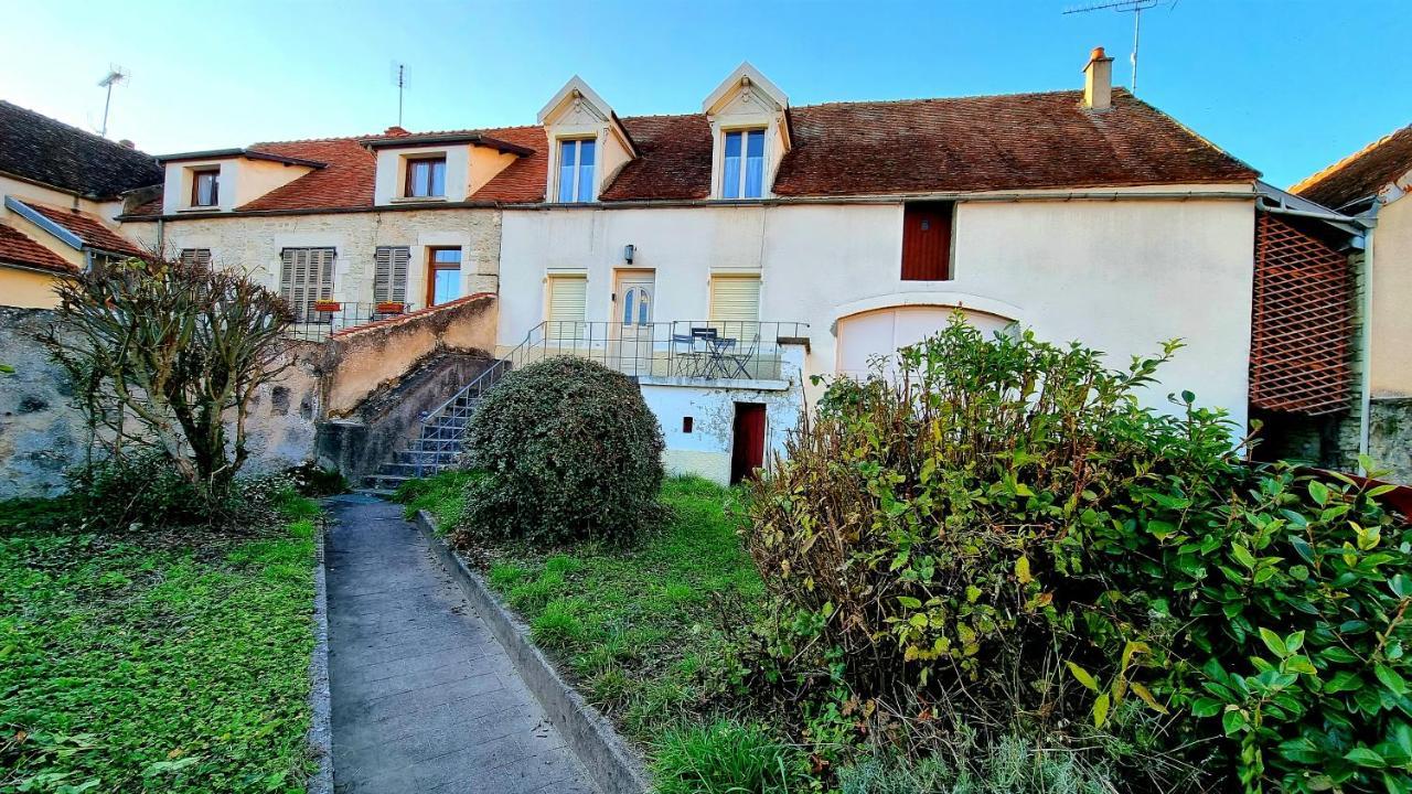 Le 3 Rue de Fontenay Marmagne  Extérieur photo